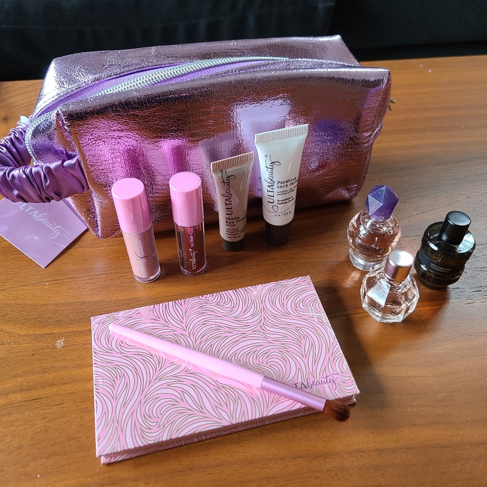Ulta Sampler w/ Cosmetic Bag